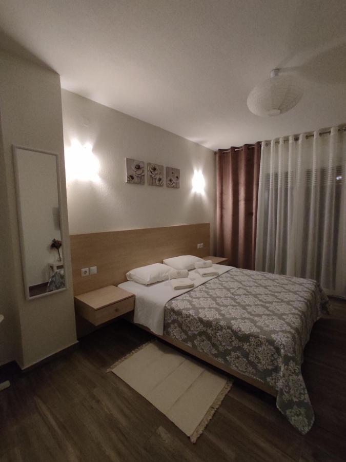 Royals Apartments Nikiti  Eksteriør billede
